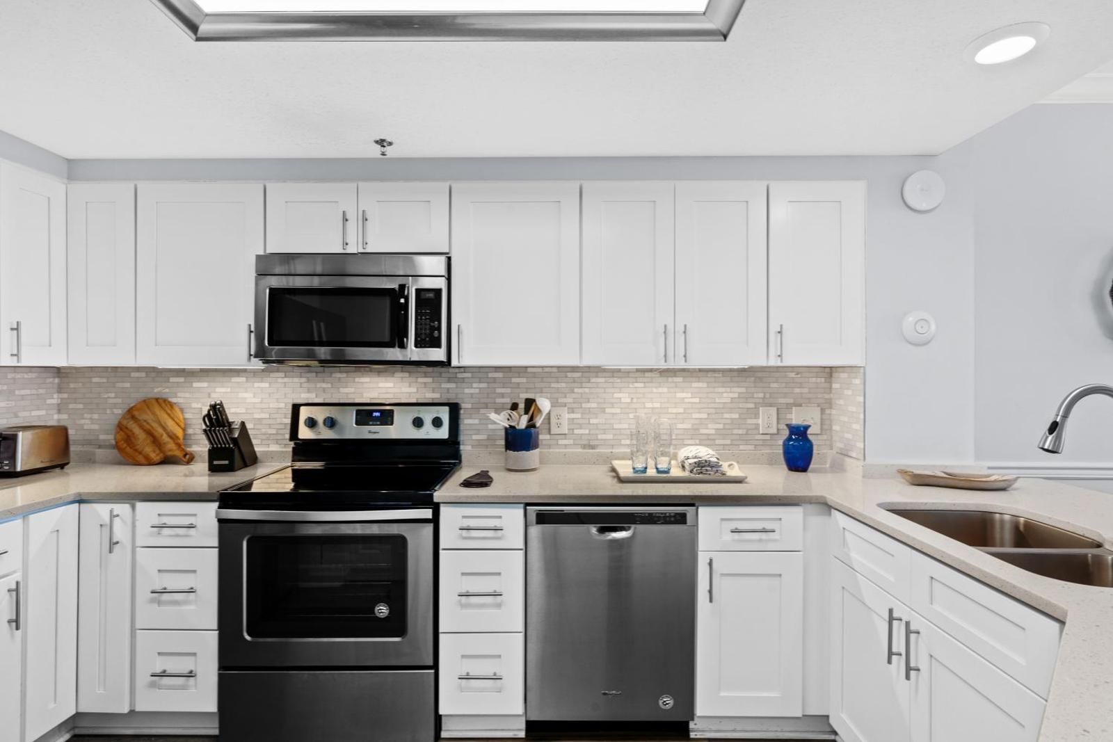 Jade East Towers 1520 Main image 1