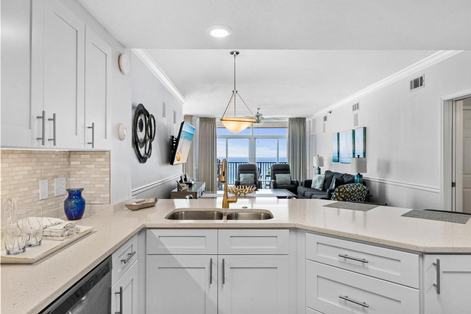 Jade East Towers 1520 Main image 2